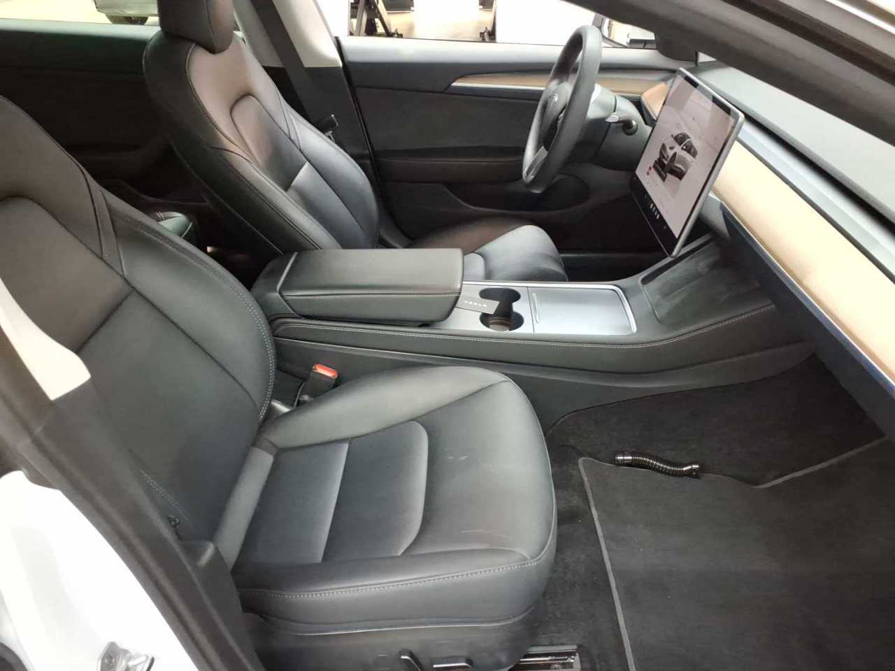 Tesla Model 3 Langstreckenbatt. Allradantrieb Dual Motor 8