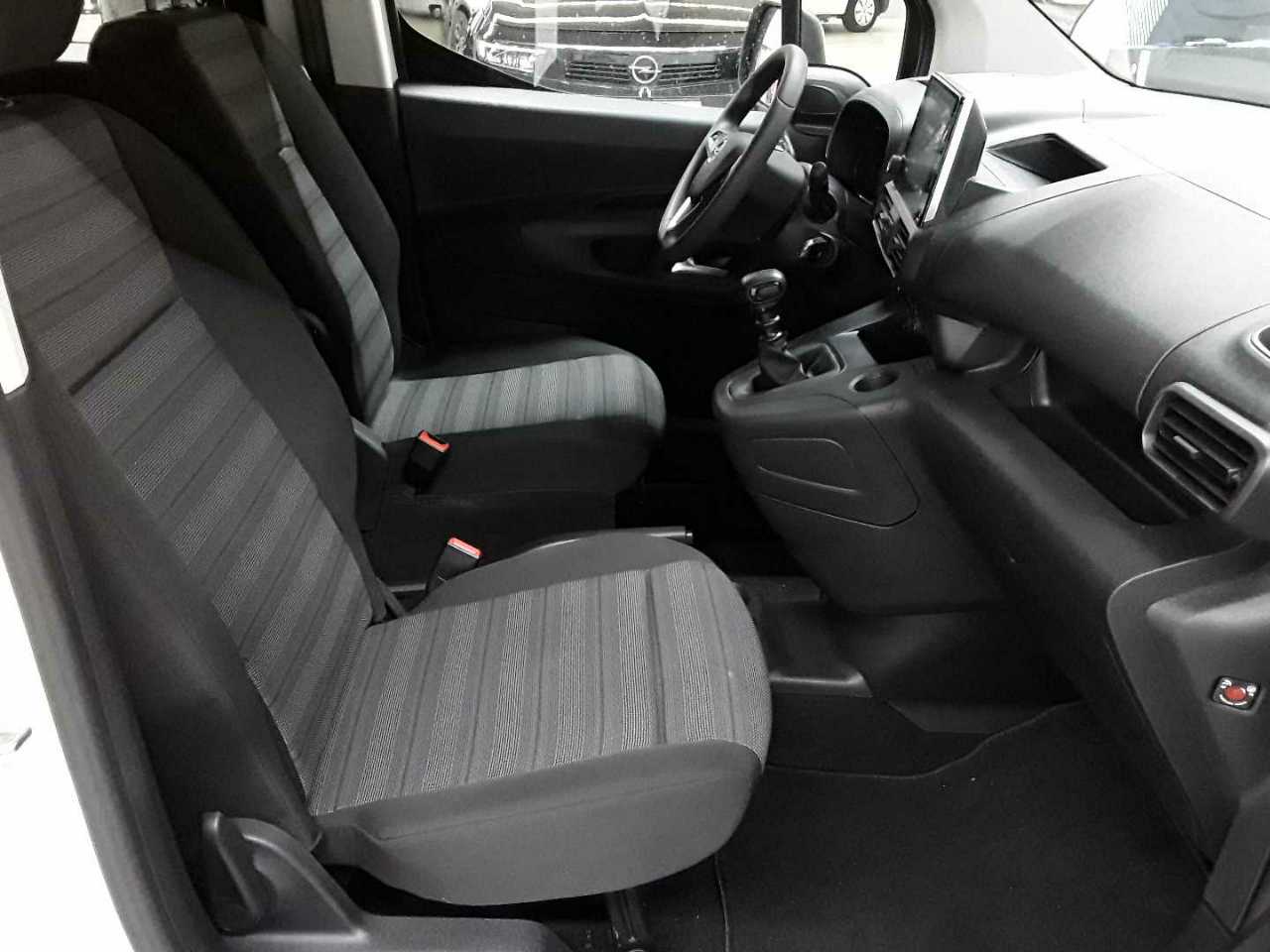 Opel Combo Life 1.2 Turbo Start/Stop Edition 8