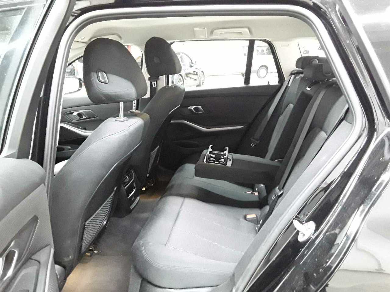 Bmw 318d Touring Aut. 13