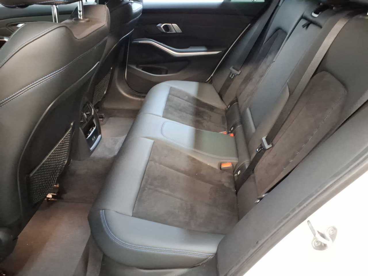Bmw 318d Touring Aut. 13