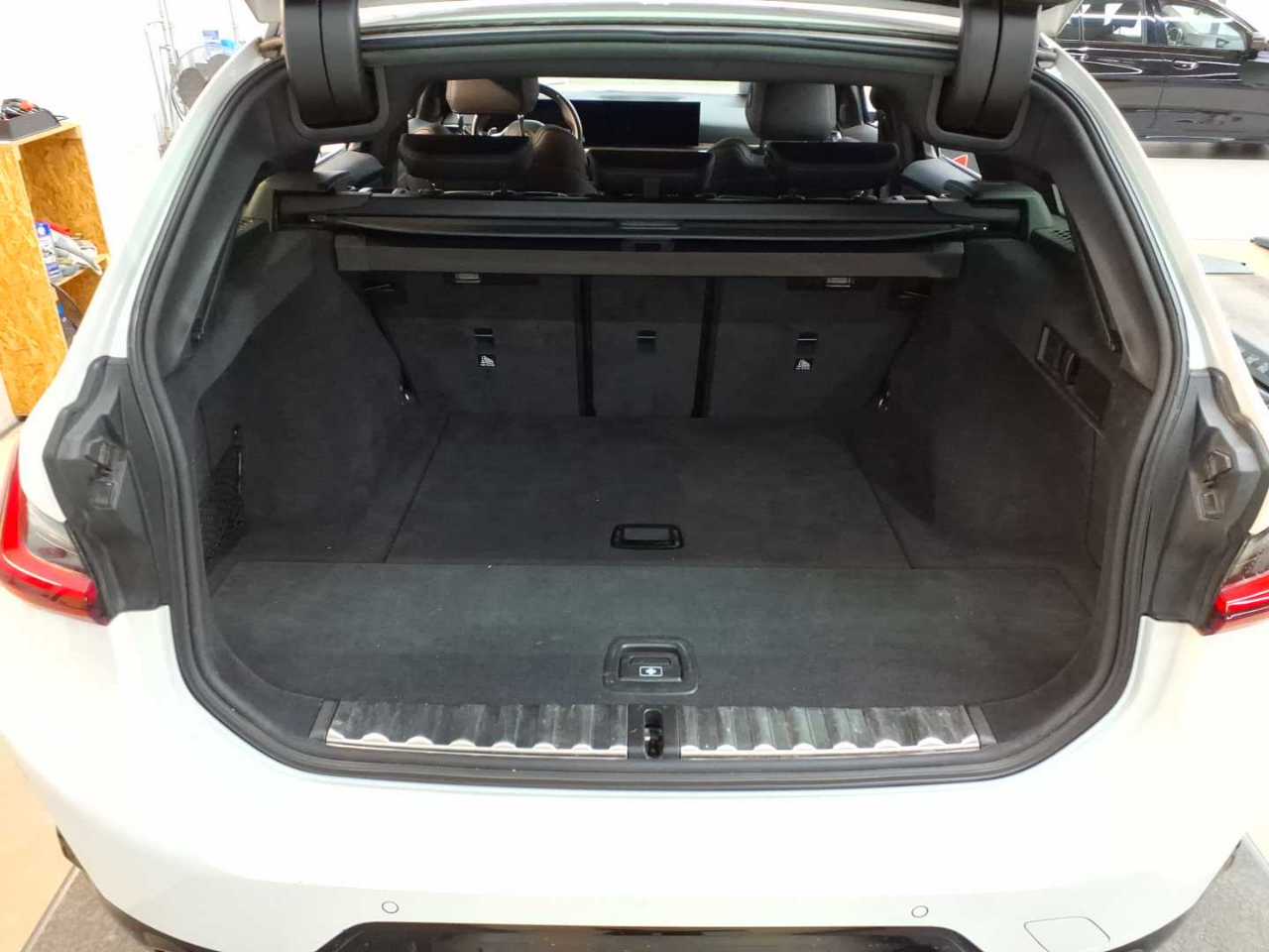 Bmw 318d Touring Aut. 15