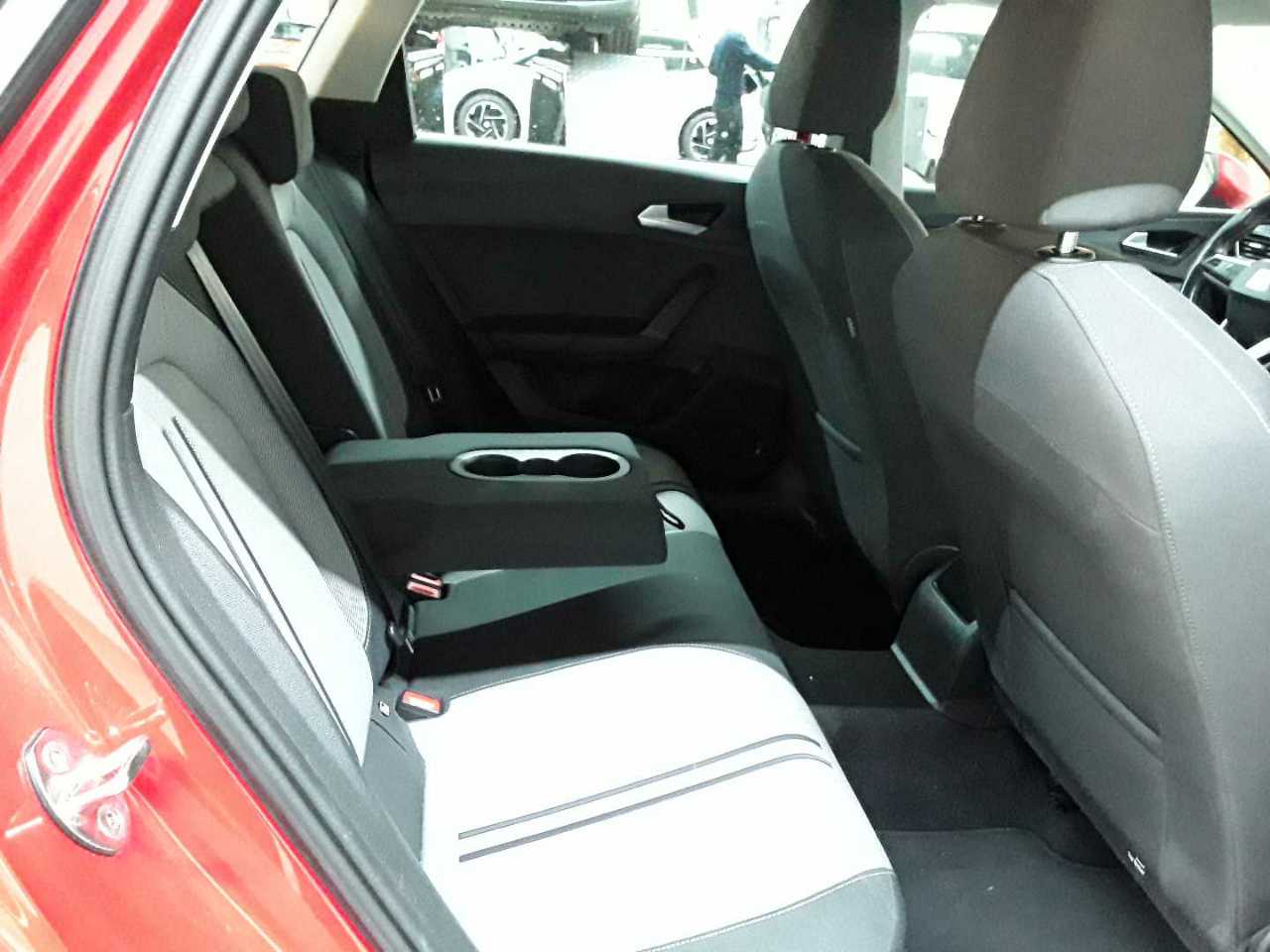 Seat Leon Sportstourer 2.0 TDI DSG Style 14
