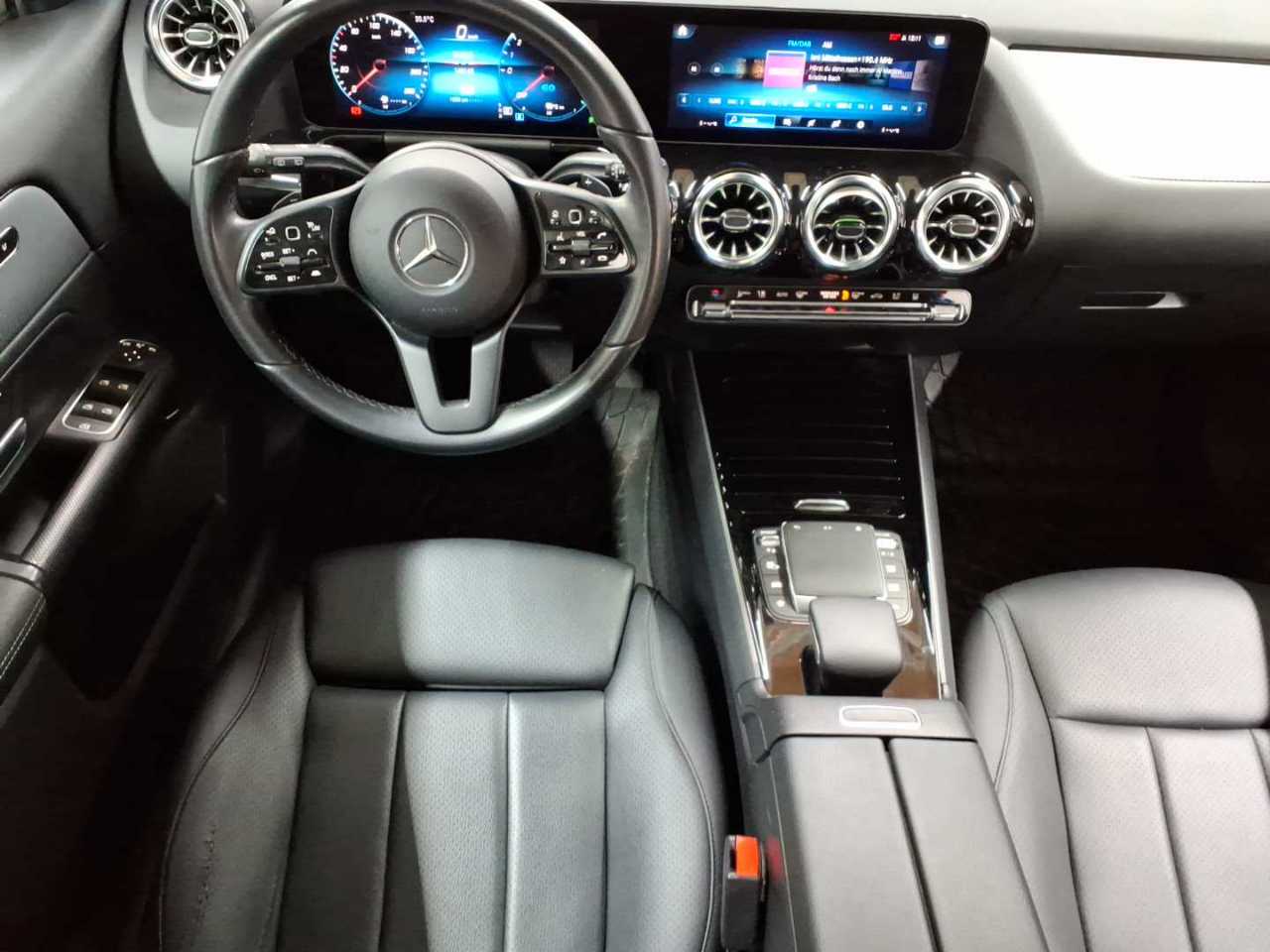 Mercedes-Benz GLA 250 e 8G-DCT Style 10