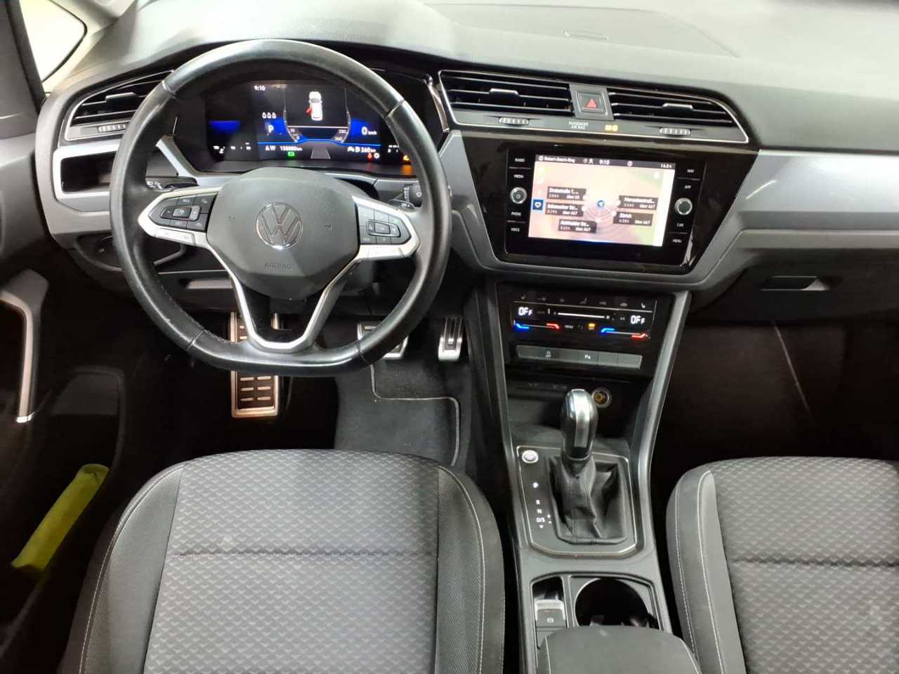 Volkswagen Touran 2.0 TDI SCR DSG ACTIVE 10