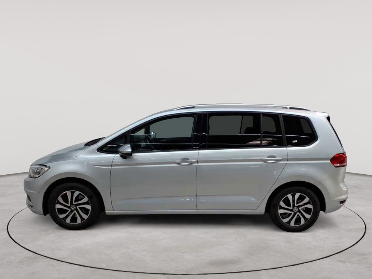 Volkswagen Touran 2.0 TDI SCR DSG ACTIVE 6