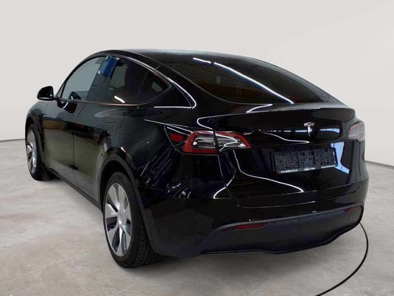 Tesla Model Y RWD 5