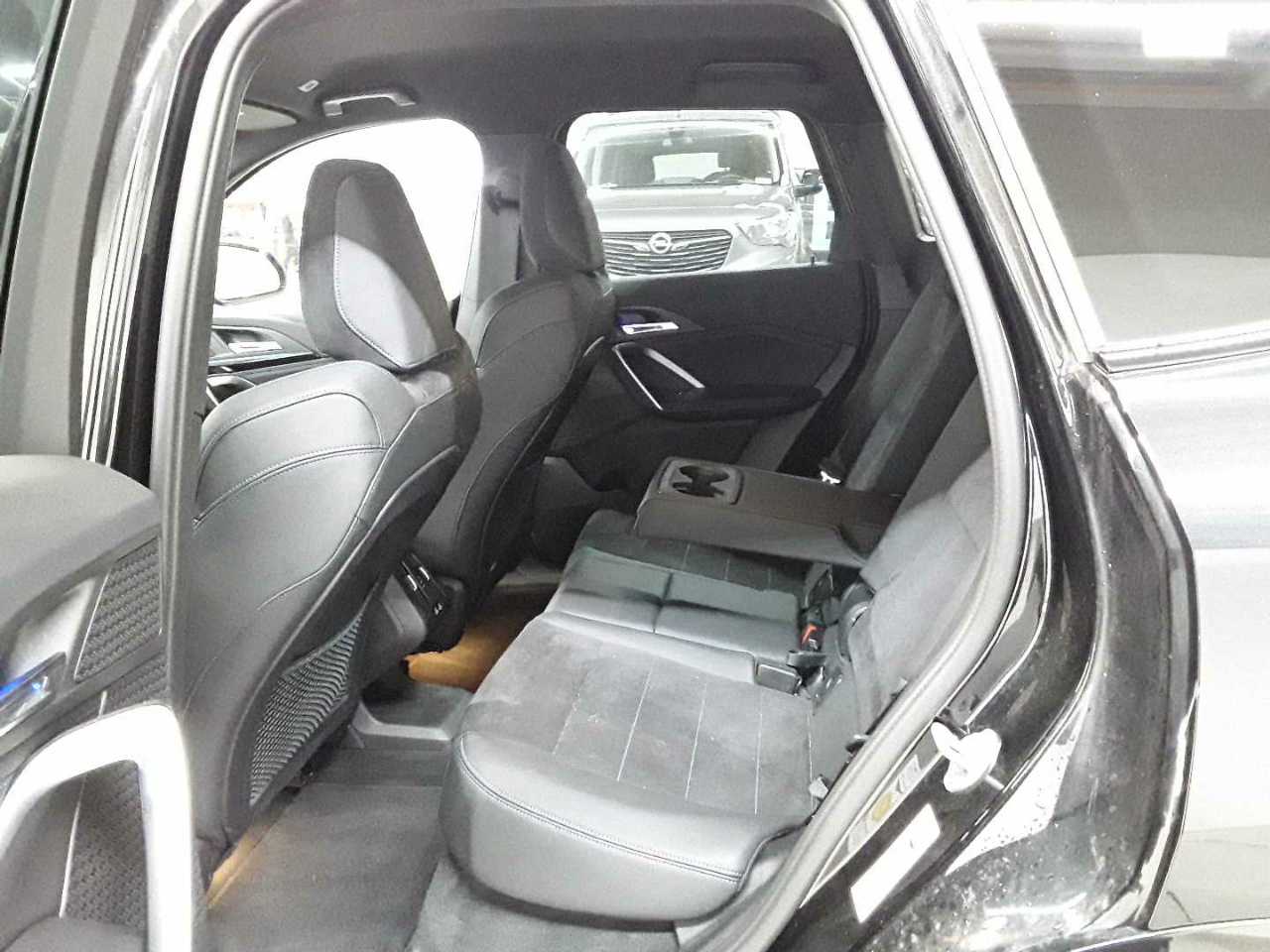 BMW iX1 xDrive30 M Sportpaket 13