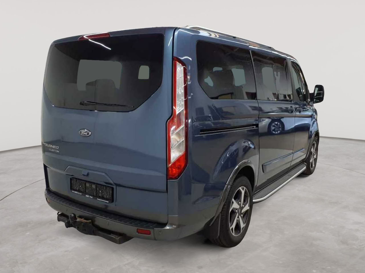 Ford Tourneo Custom 320 L1H1 VA Autm. Active 4