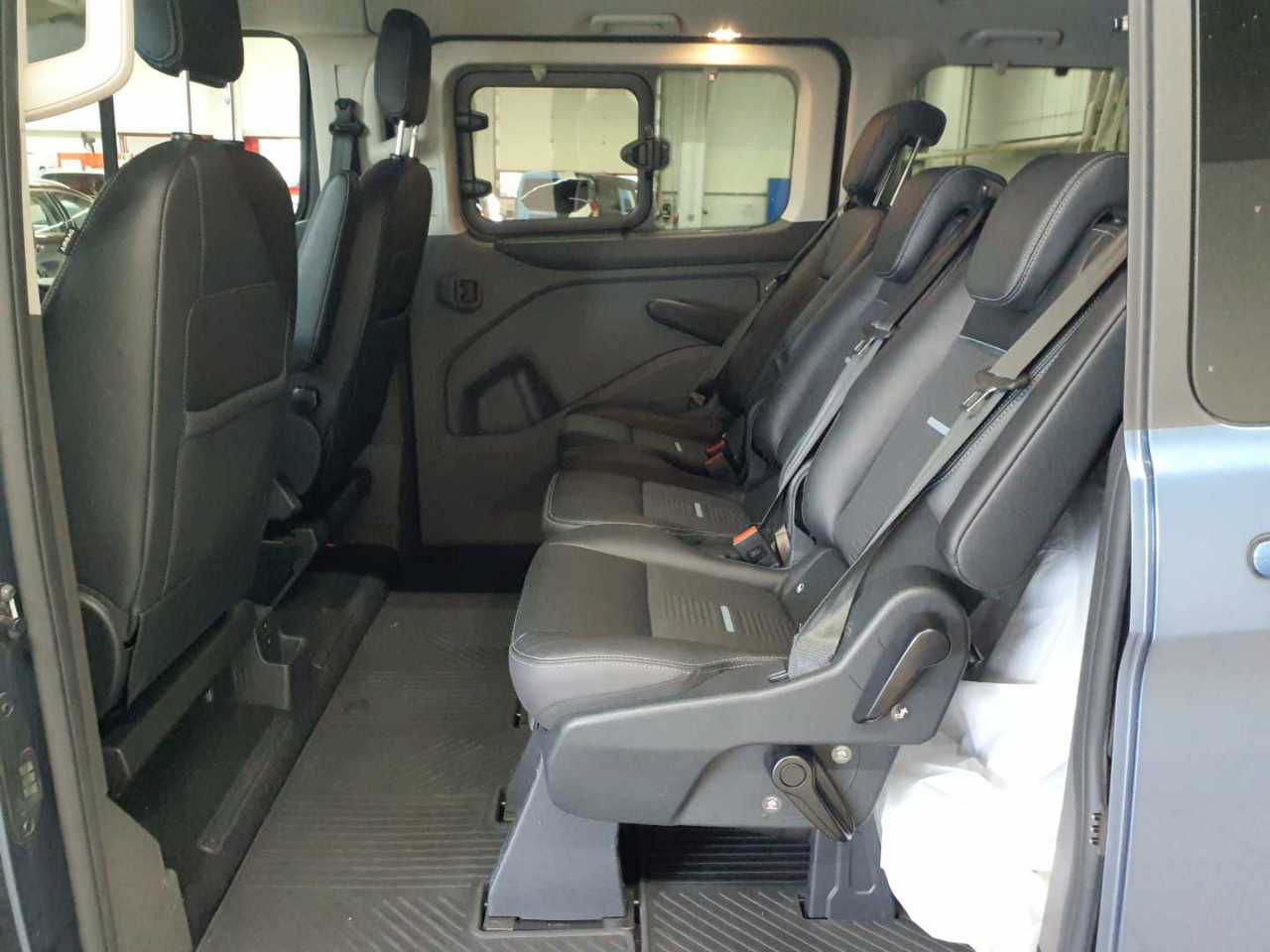 Ford Tourneo Custom 320 L1H1 VA Autm. Active 13