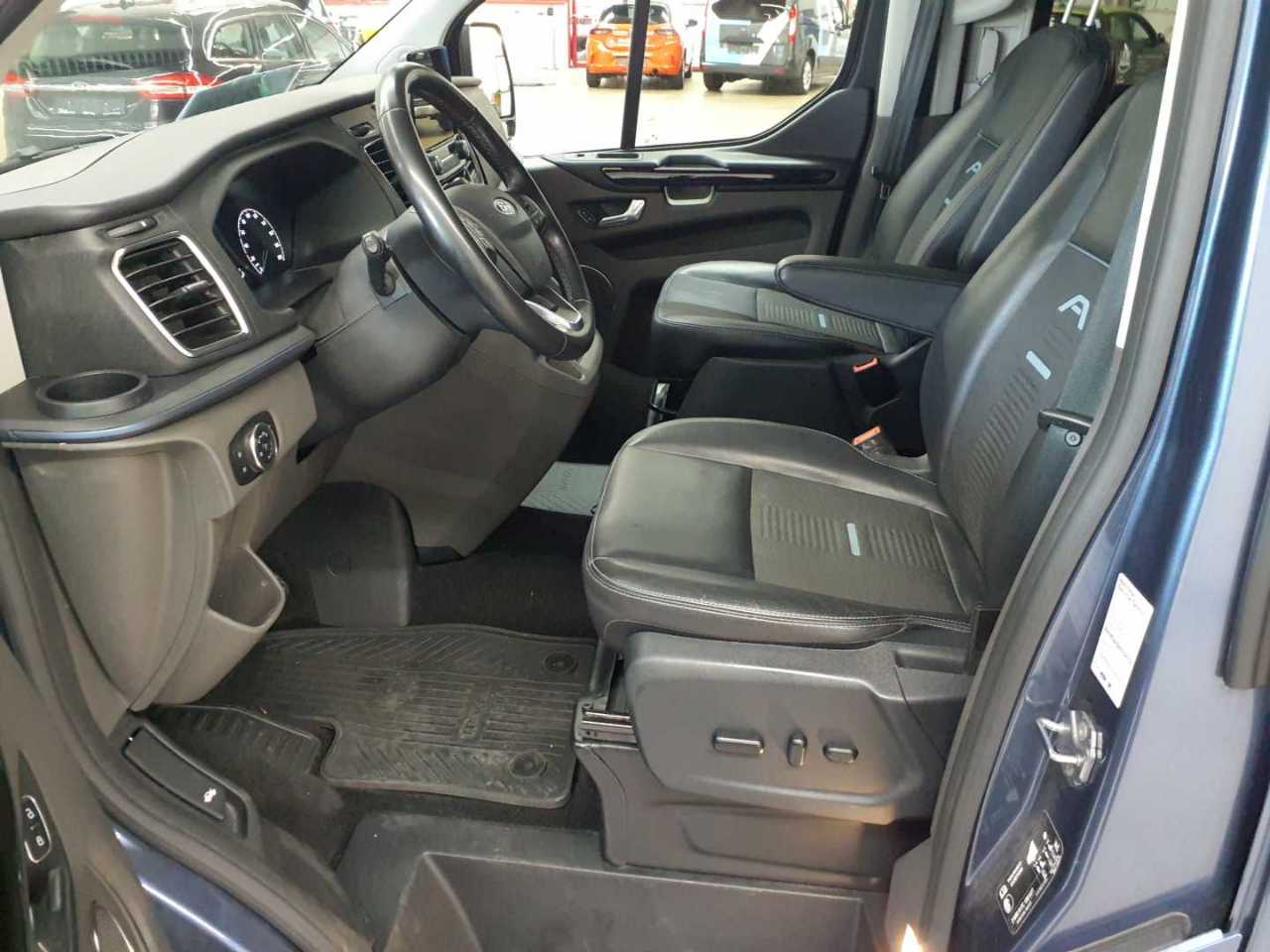 Ford Tourneo Custom 320 L1H1 VA Autm. Active 7