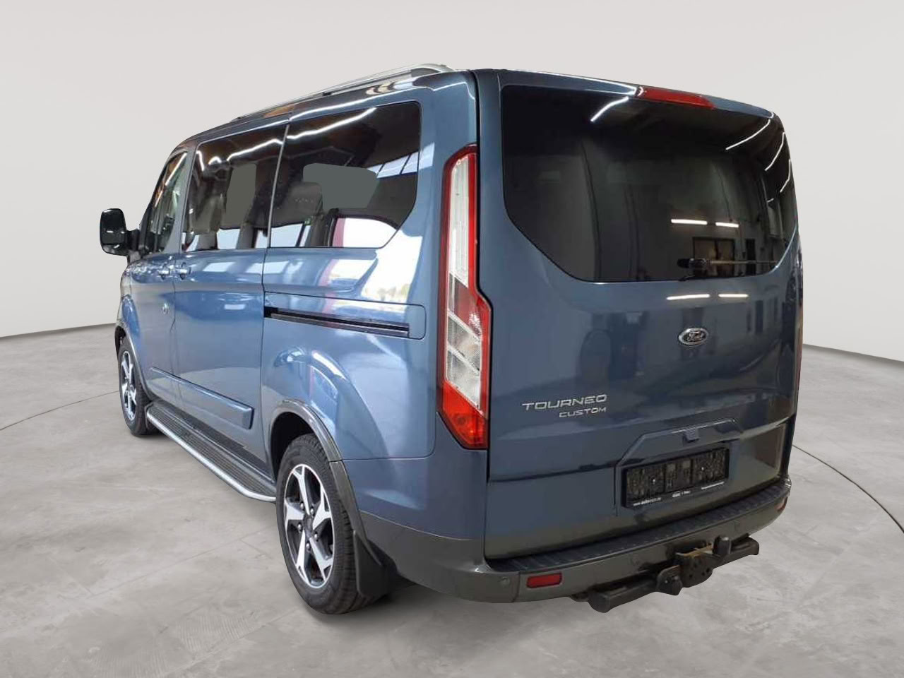 Ford Tourneo Custom 320 L1H1 VA Autm. Active 5