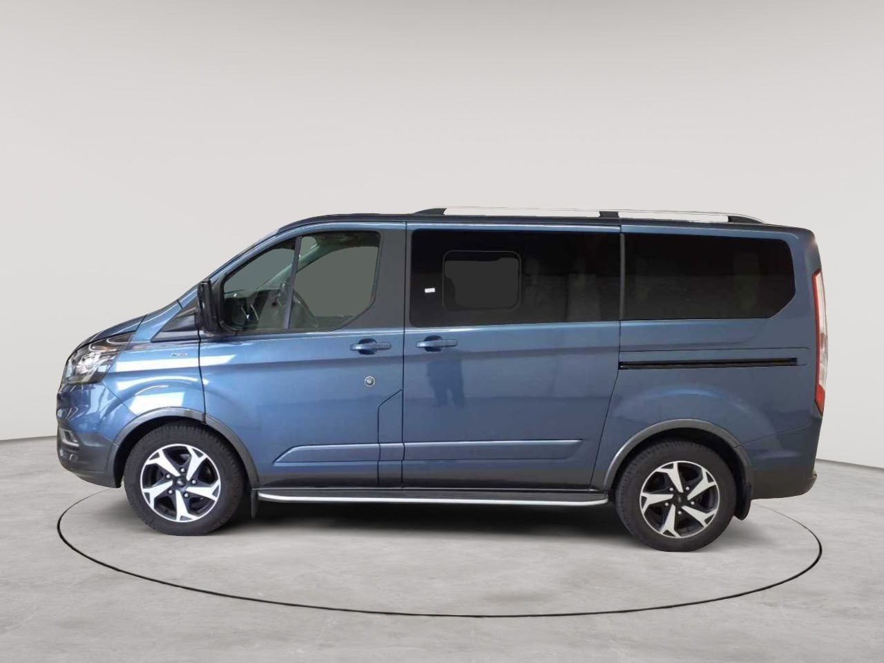 Ford Tourneo Custom 320 L1H1 VA Autm. Active 6