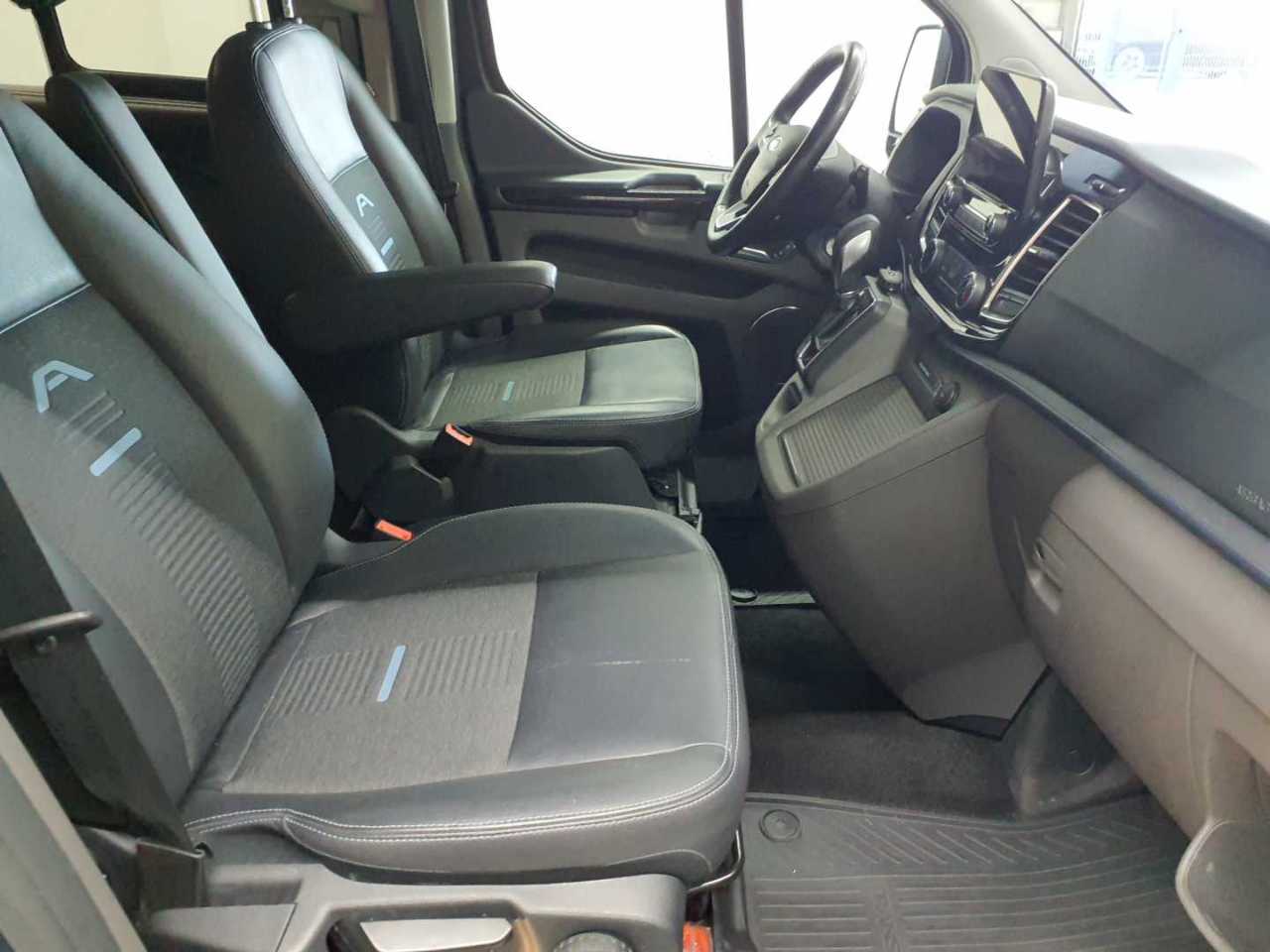 Ford Tourneo Custom 320 L1H1 VA Autm. Active 8