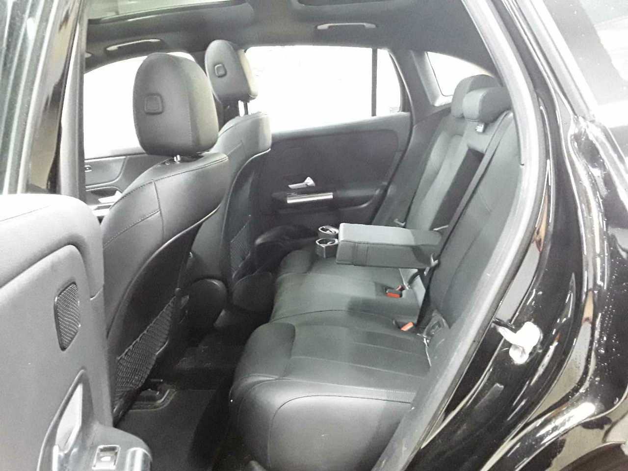 Mercedes-Benz EQA 250+ Progressive 13