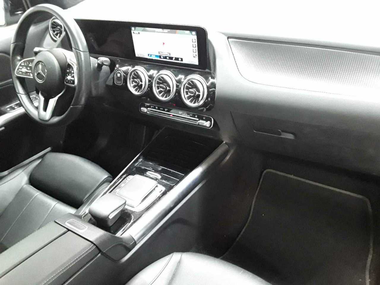 Mercedes-Benz EQA 250+ Progressive 9