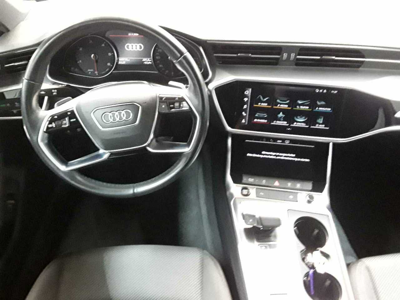 Audi A6 Avant 40 TDI S tronic 10