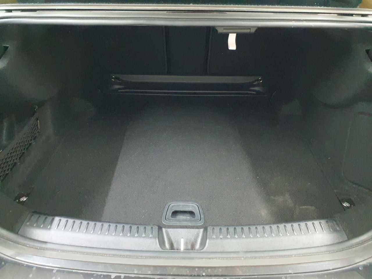 Mercedes-Benz E 220 d 9G-TRONIC Edition AVANTGARDE 15