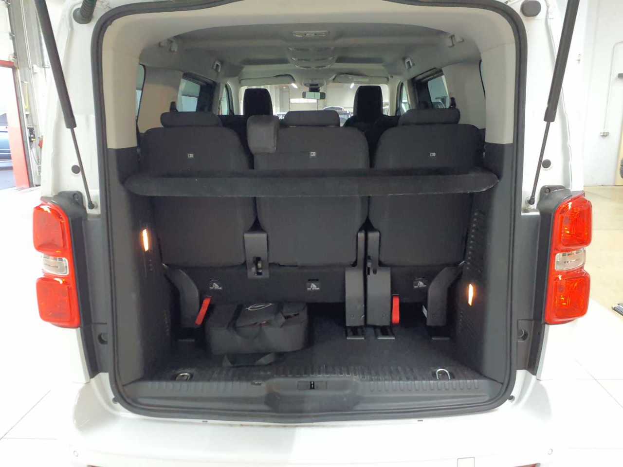 Opel Zafira Life E 50-kWh M Edition 15