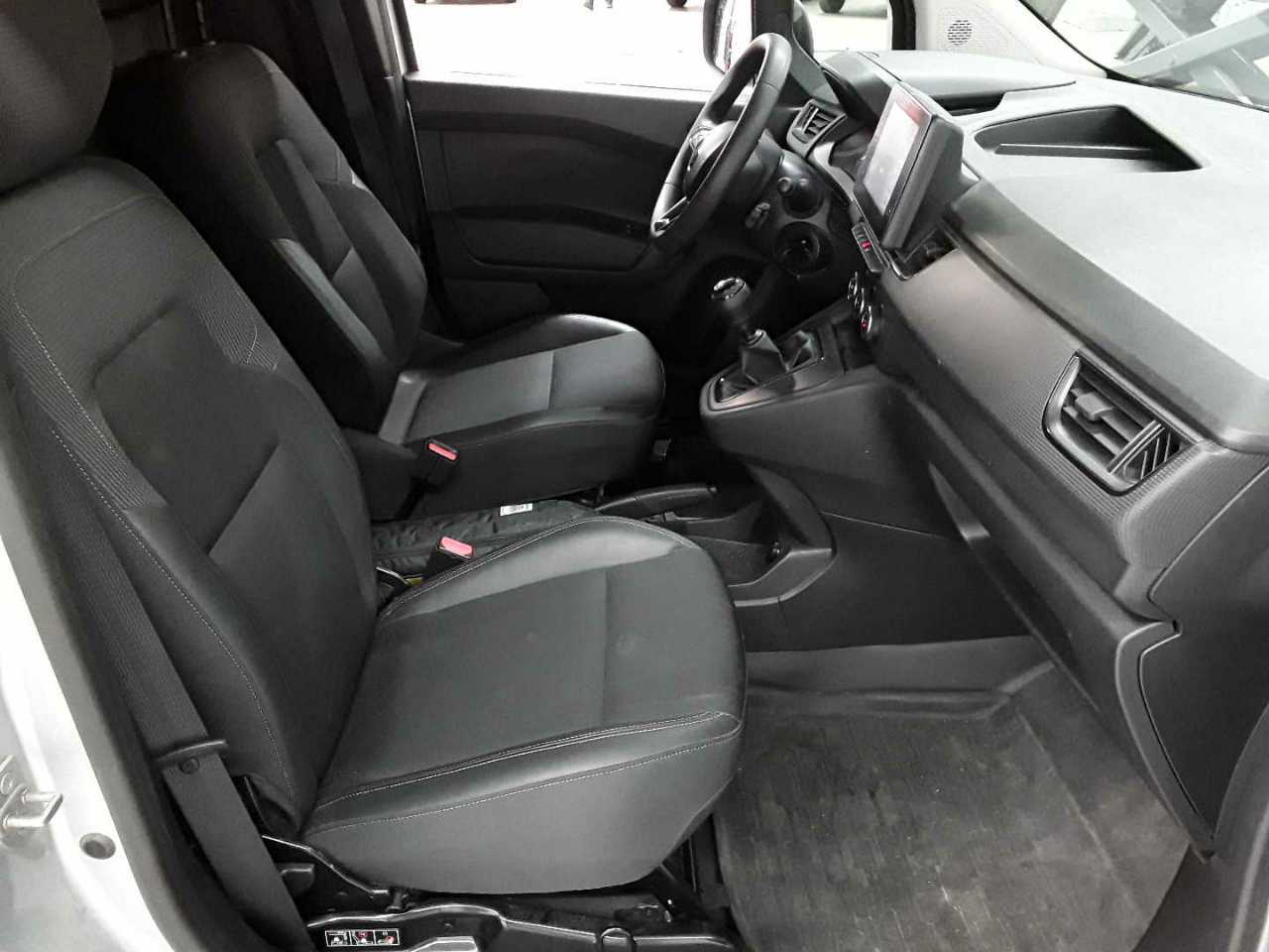 Renault Kangoo Rapid TCe100 FAP Start 8