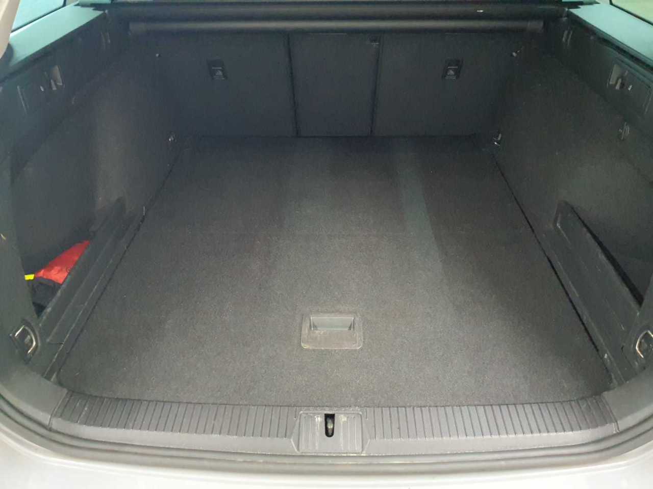 Vw Passat Variant 2.0 TDI SCR DSG Business 15