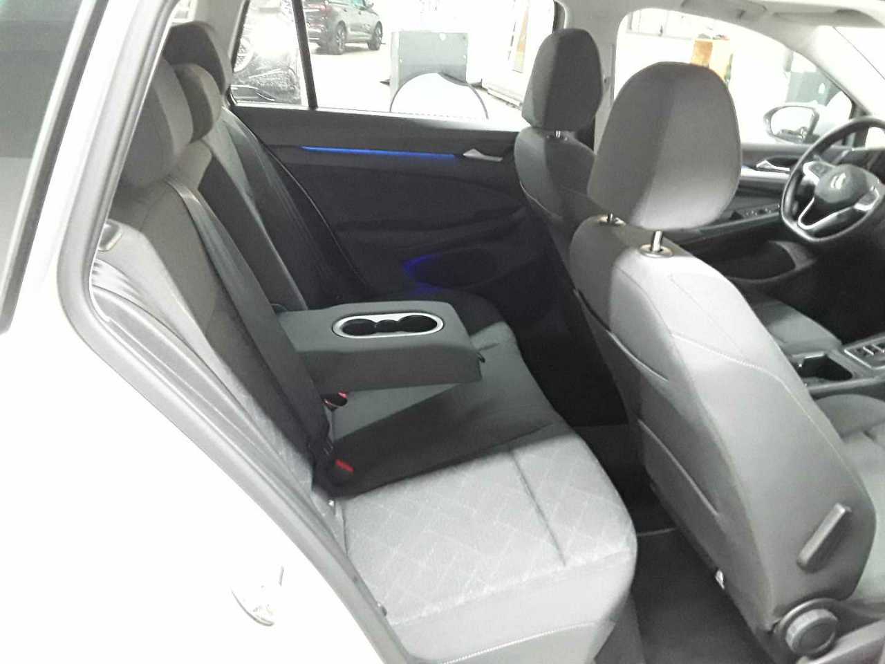 Volkswagen Golf Variant 2.0 TDI SCR DSG Life 14