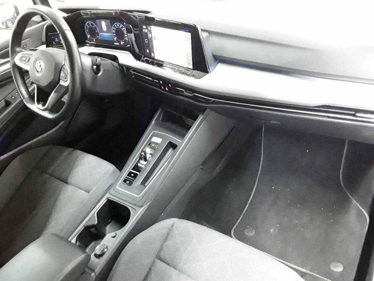 Volkswagen Golf Variant 2.0 TDI SCR DSG Life 9