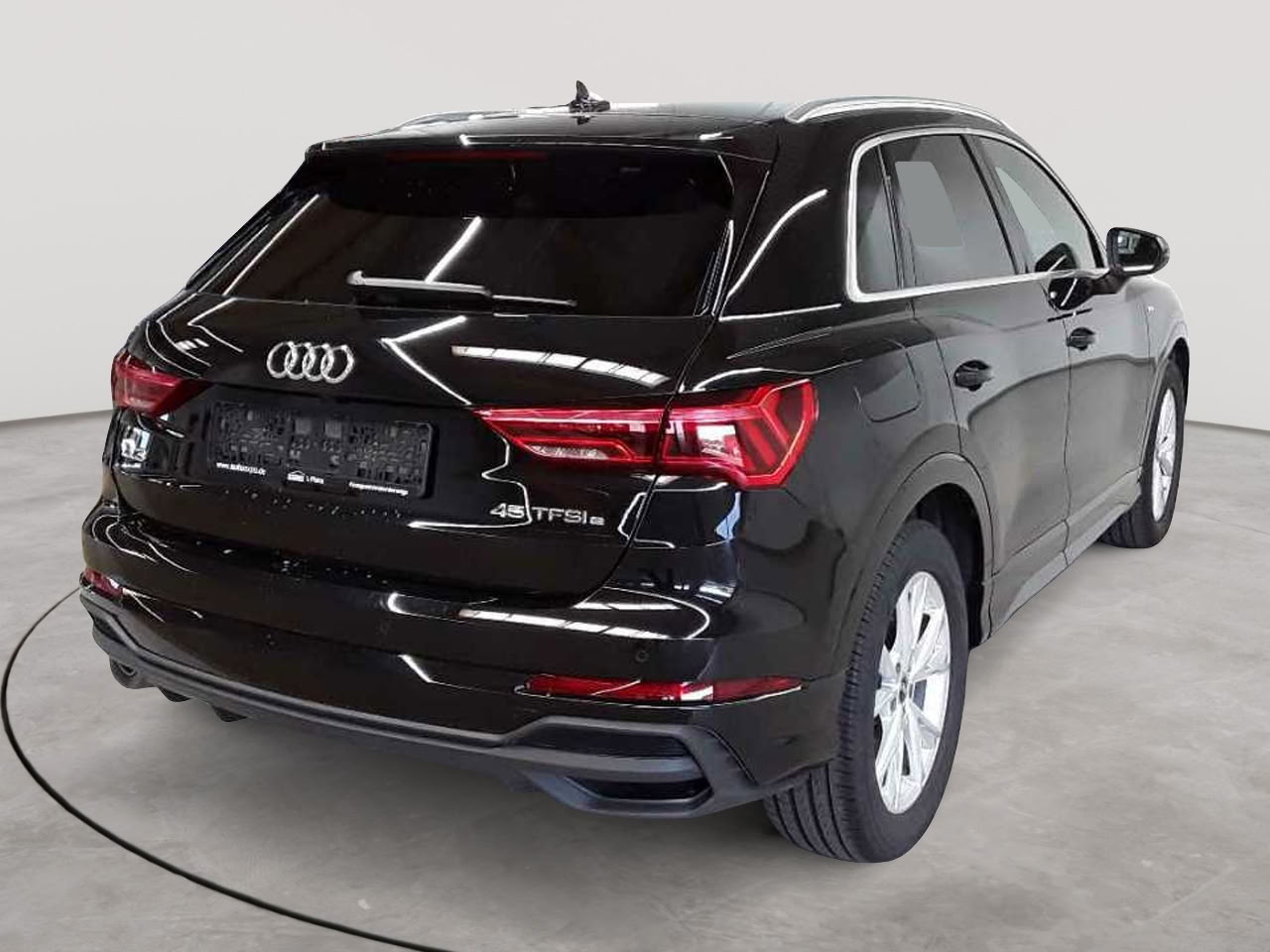 Audi Q3 45 TFSIe S tronic S line 4