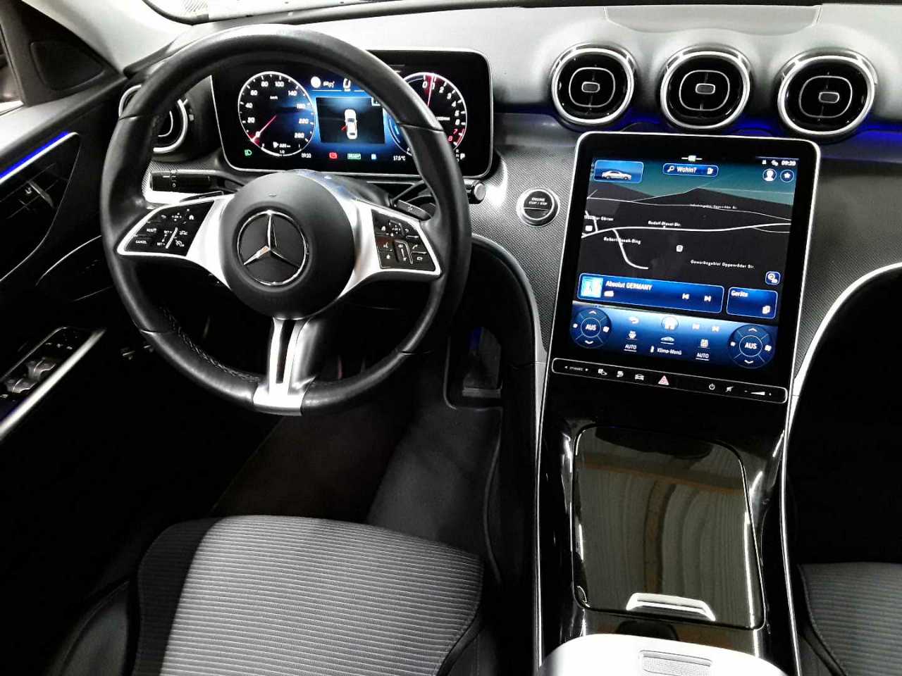 Mercedes-Benz C 300 e 9G-TRONIC Avantgarde 10