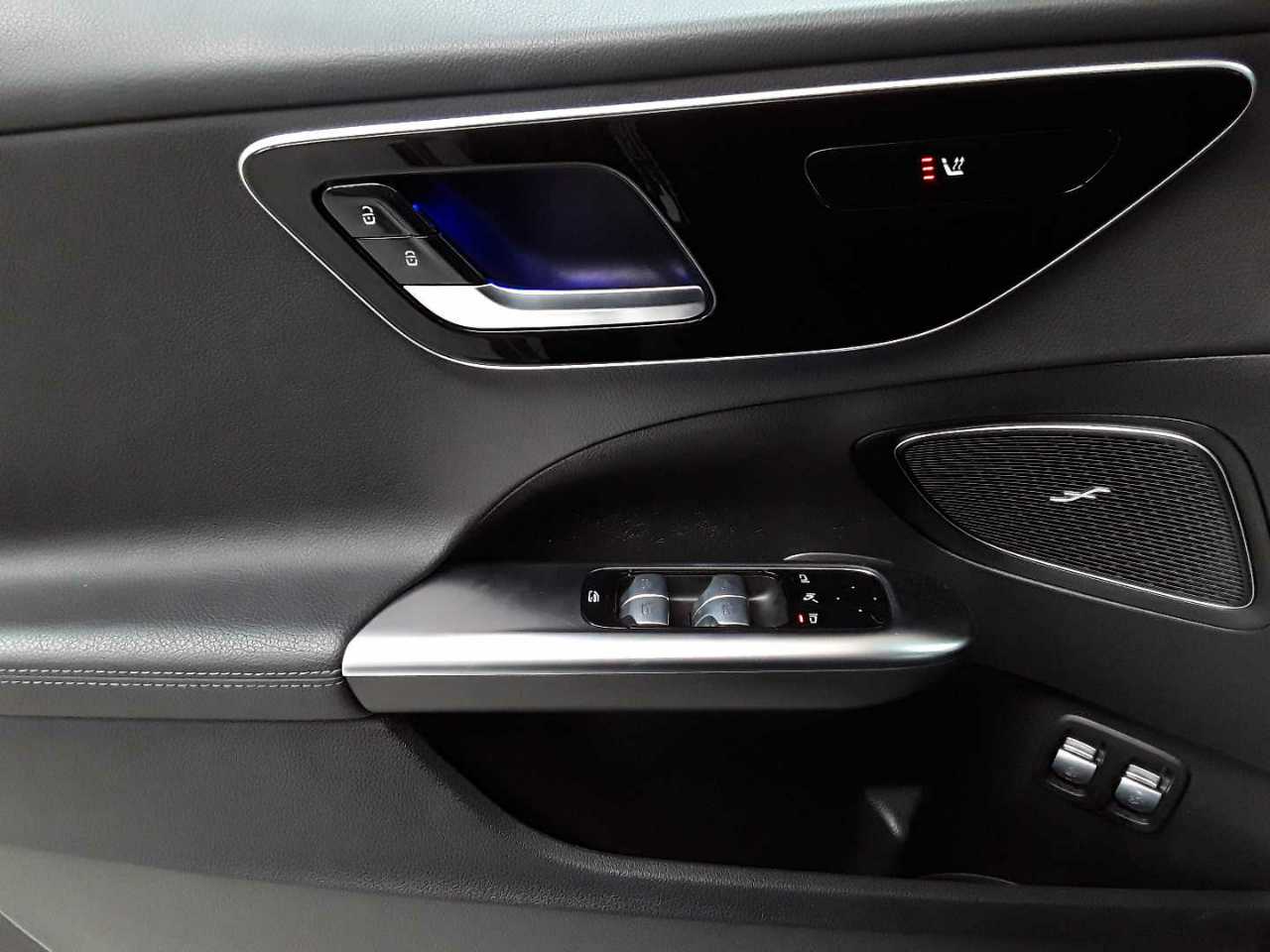 Mercedes-Benz C 300 e 9G-TRONIC Avantgarde 17