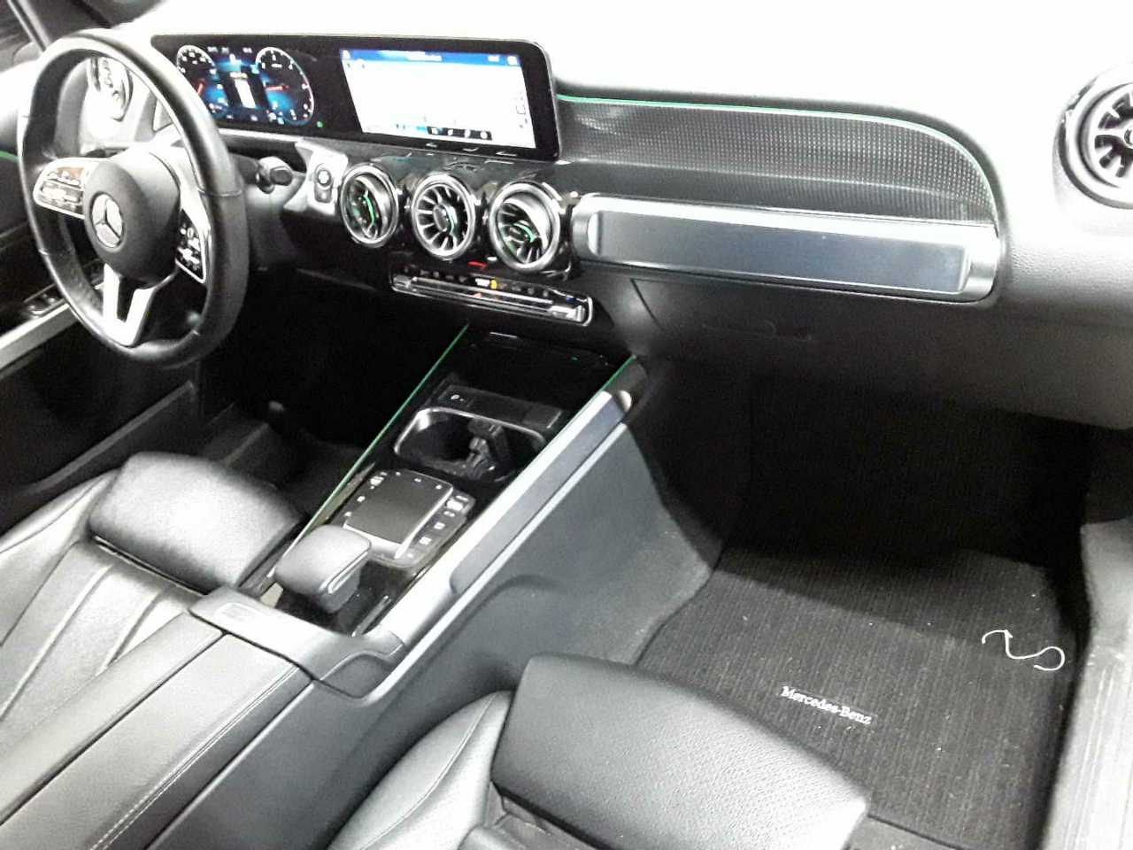 Mercedes-Benz GLB 200 d 4Matic 8G-DCT Progressive 9