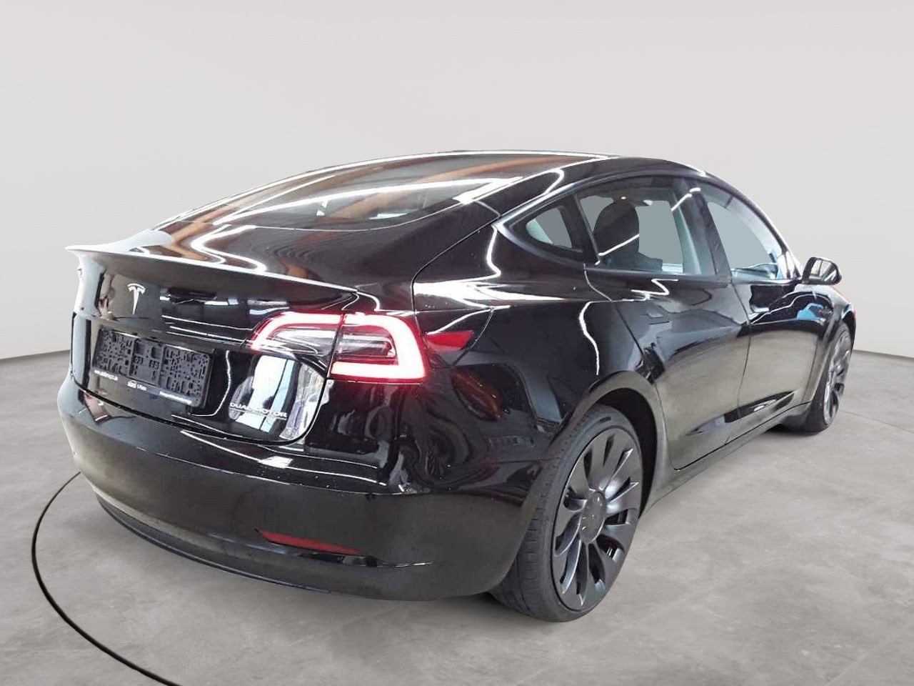 Tesla Model 3 Langstreckenbatt. Allradantrieb Dual Motor Performance 4