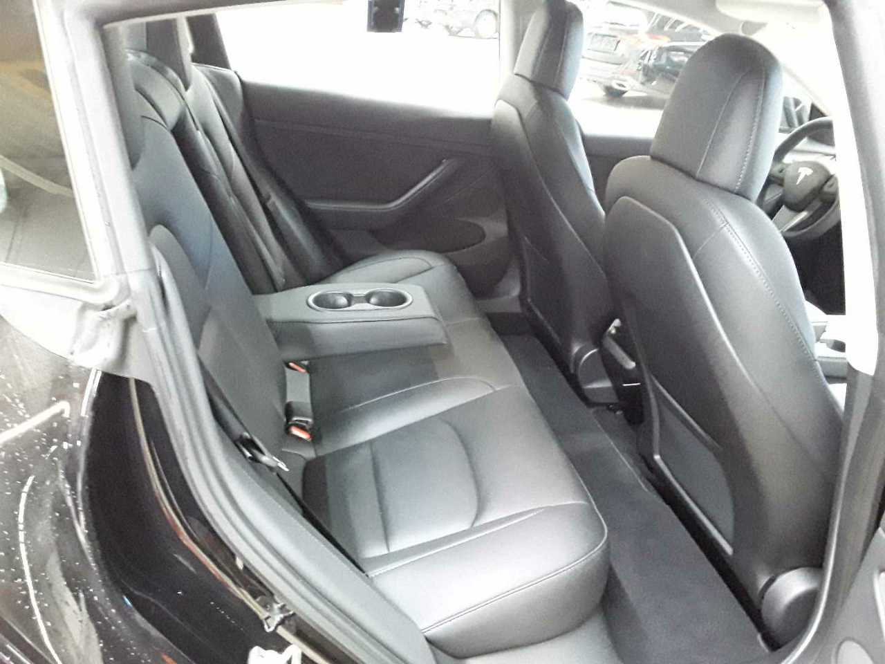 Tesla Model 3 Langstreckenbatt. Allradantrieb Dual Motor Performance 14