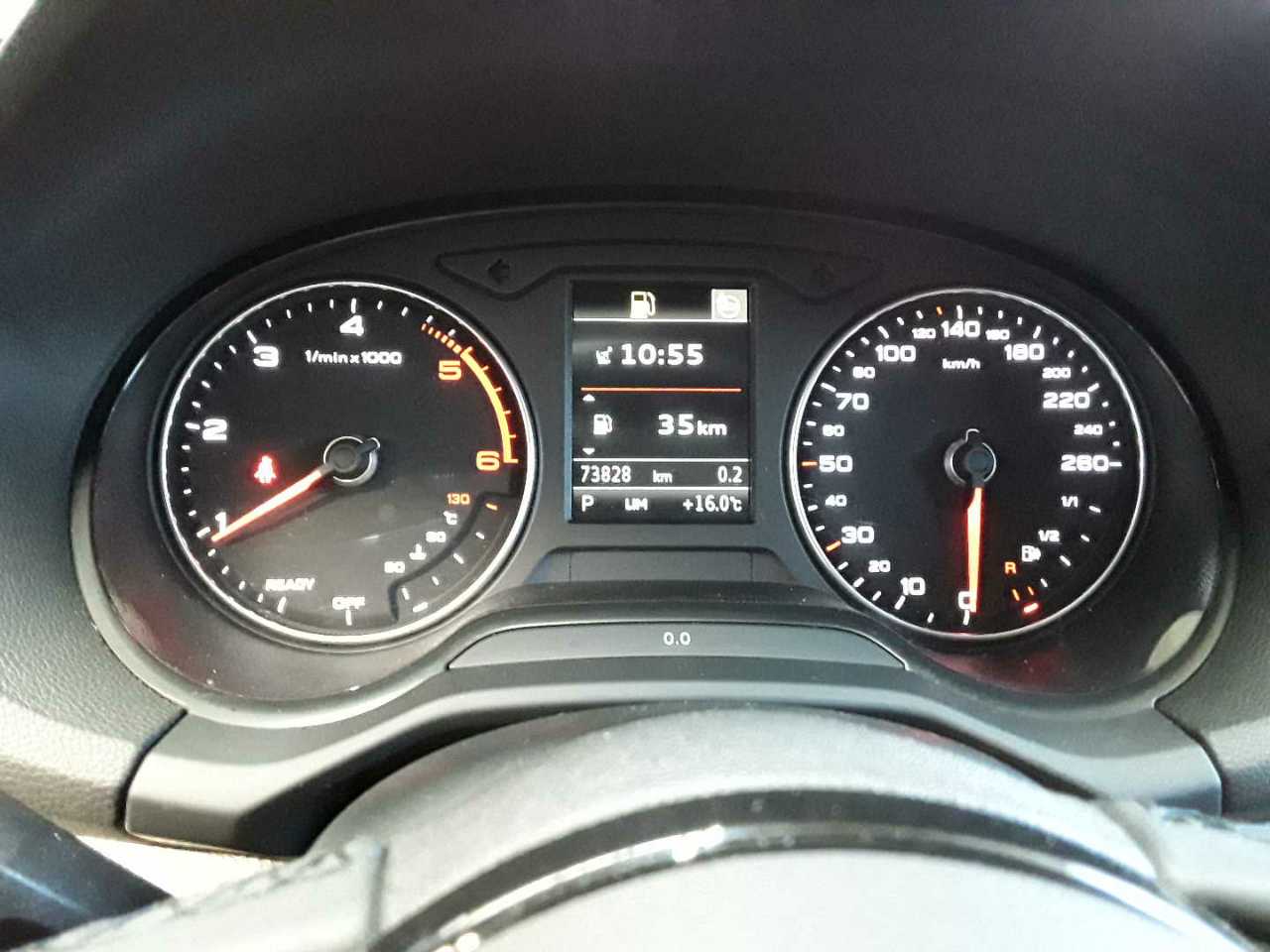 Audi Q2 30 TDI S tronic 11