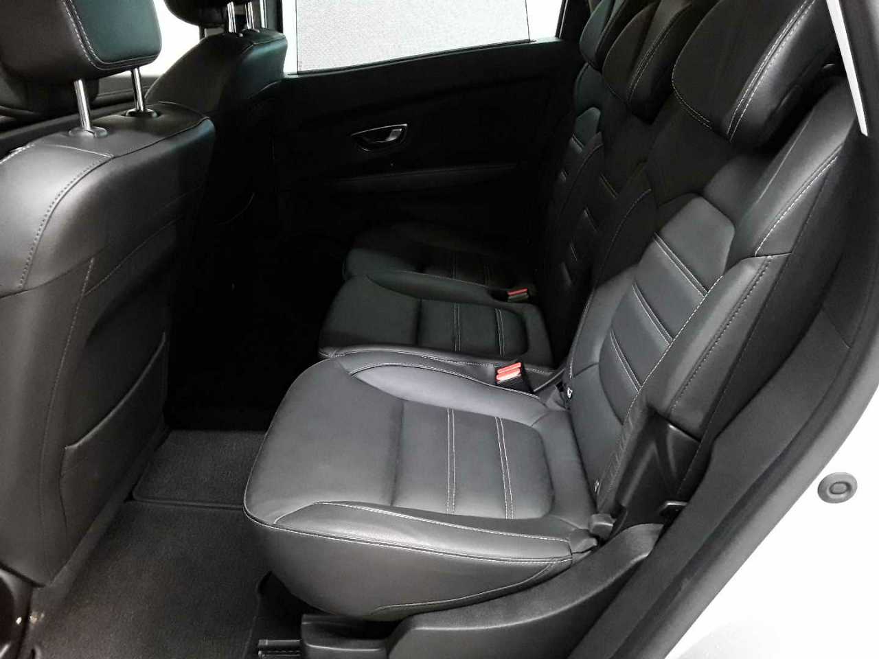 Renault Grand Scenic TCe 140 GPF EDC TECHNO 13