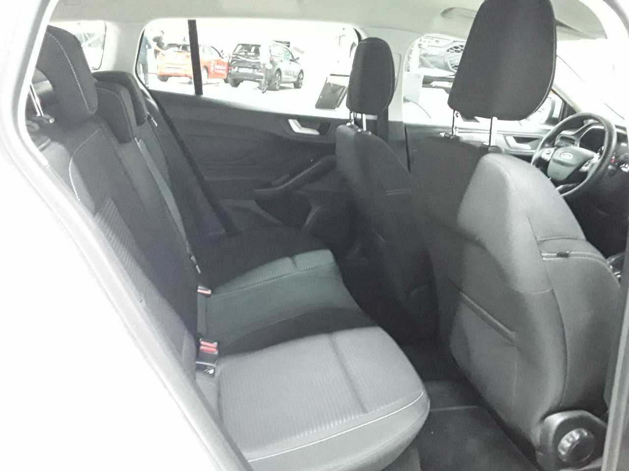 Ford Focus Turnier 1.5 EcoBlue Start-Stopp-System Aut. TITANIUM 14
