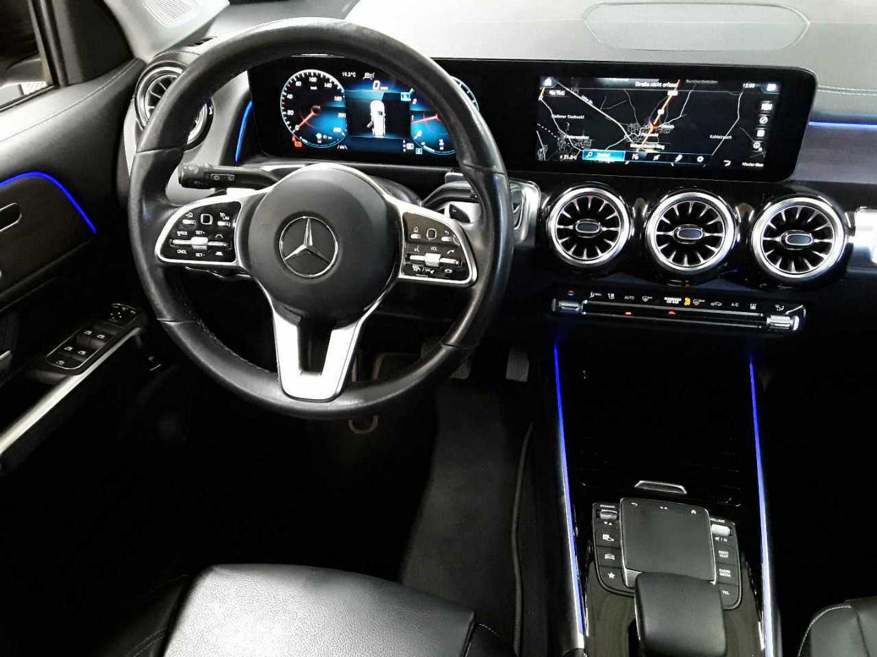 Mercedes-Benz GLB 200 4Matic 8G-DCT Progressive 10