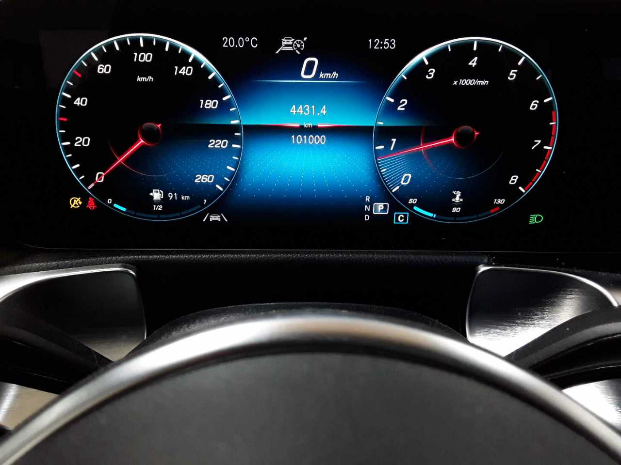 Mercedes-Benz GLB 200 4Matic 8G-DCT Progressive 11