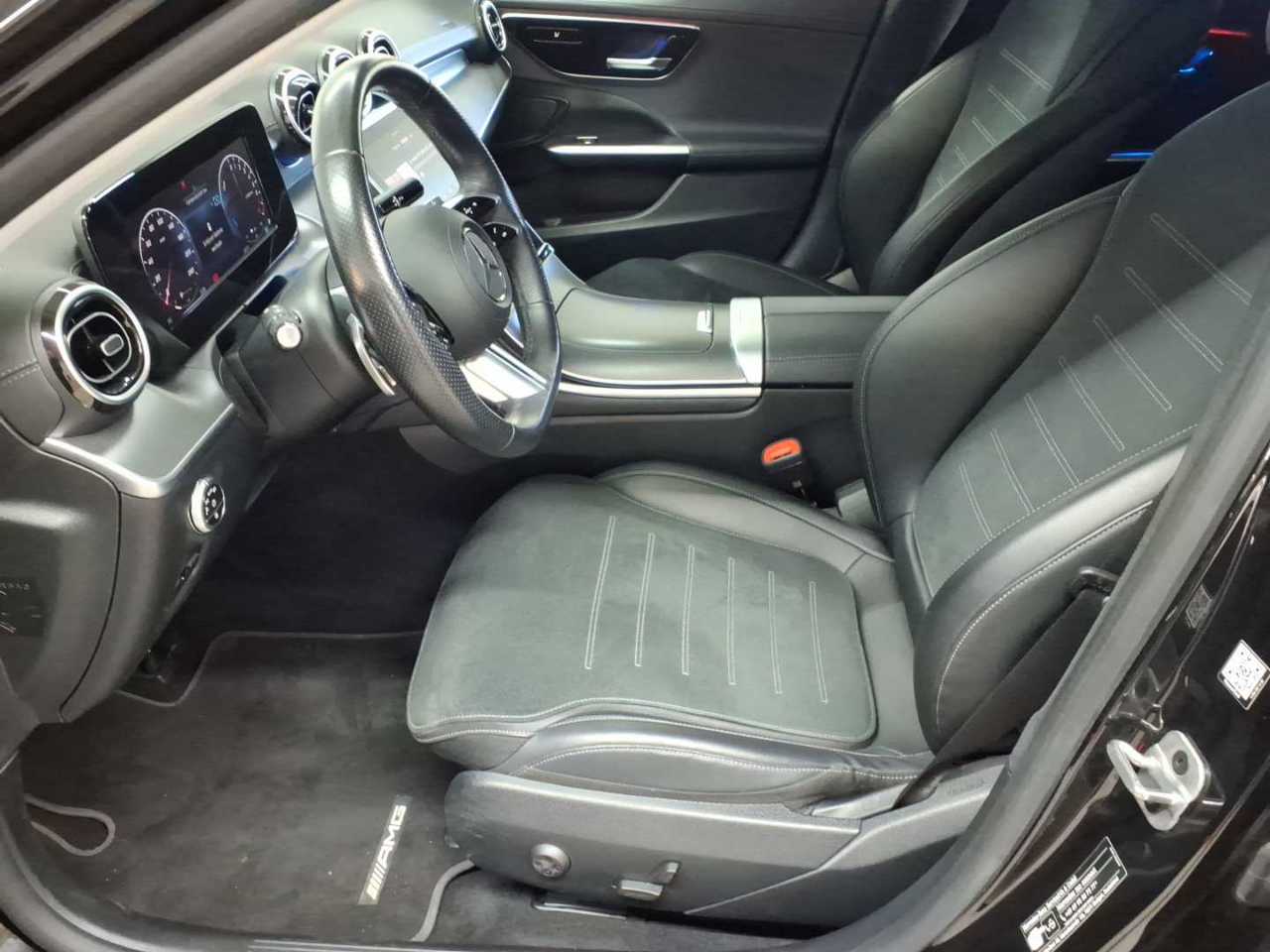Mercedes-Benz C 300 e T 9G-TRONIC AMG Line 7