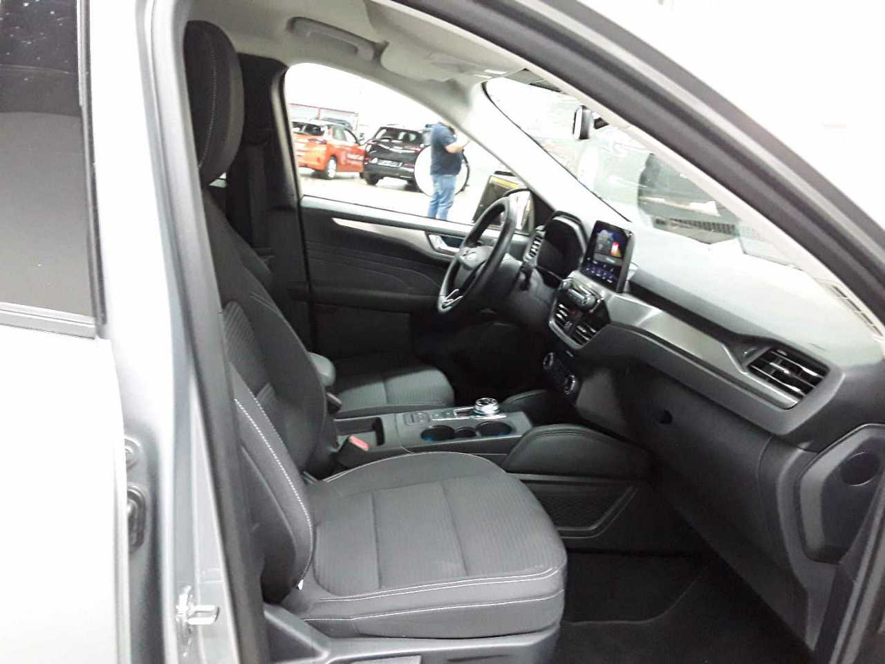 Ford Kuga 2.5 Duratec PHEV TITANIUM 8