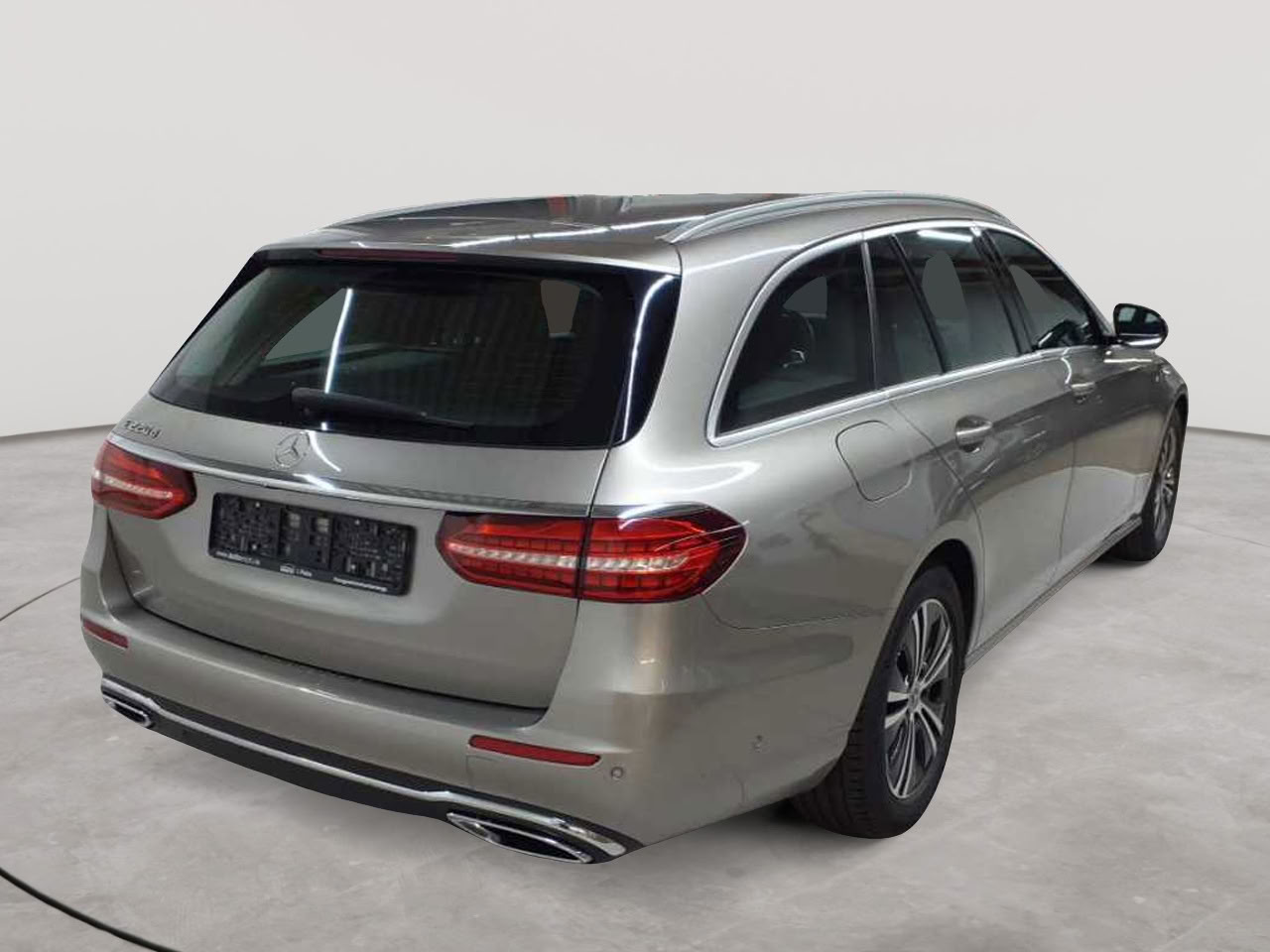Mercedes-Benz E 220 d T 9G-TRONIC 4