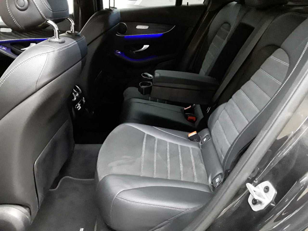 Mercedes-Benz GLC 300 e 4Matic 9G-TRONIC AMG Line 13