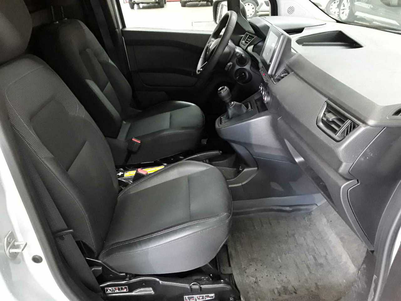 Renault Kangoo Rapid TCe100 FAP Start 8