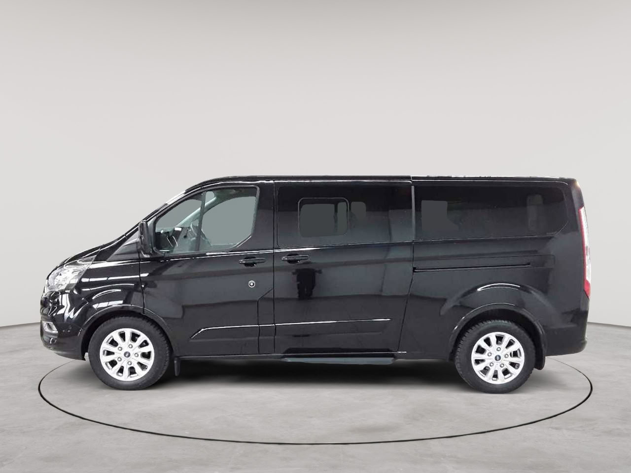 Ford Tourneo Custom 320 L2H1 VA Autm. Titanium 6