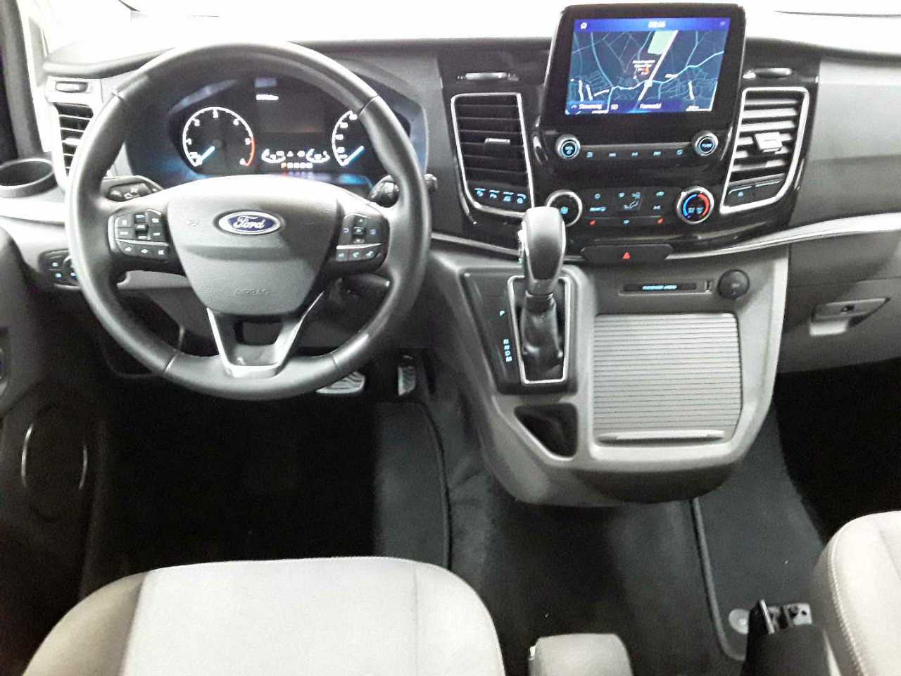 Ford Tourneo Custom 320 L2H1 VA Autm. Titanium 10