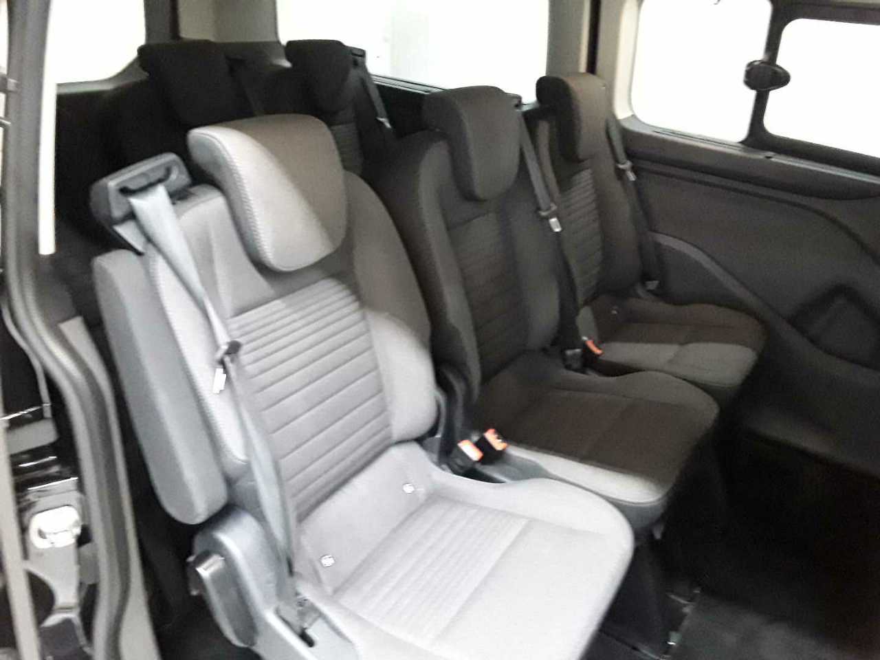 Ford Tourneo Custom 320 L2H1 VA Autm. Titanium 14