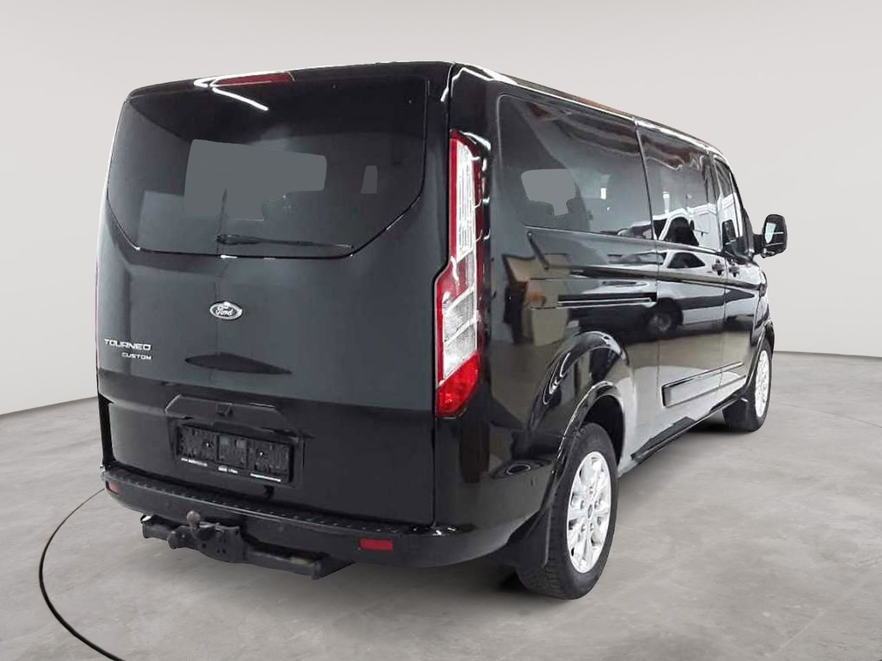 Ford Tourneo Custom 320 L2H1 VA Autm. Titanium 4
