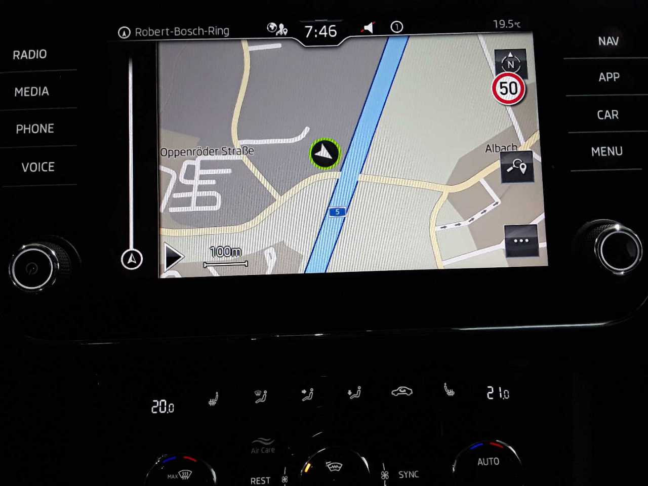 Skoda Superb Combi 2.0 TDI 4x4 DSG Style 12