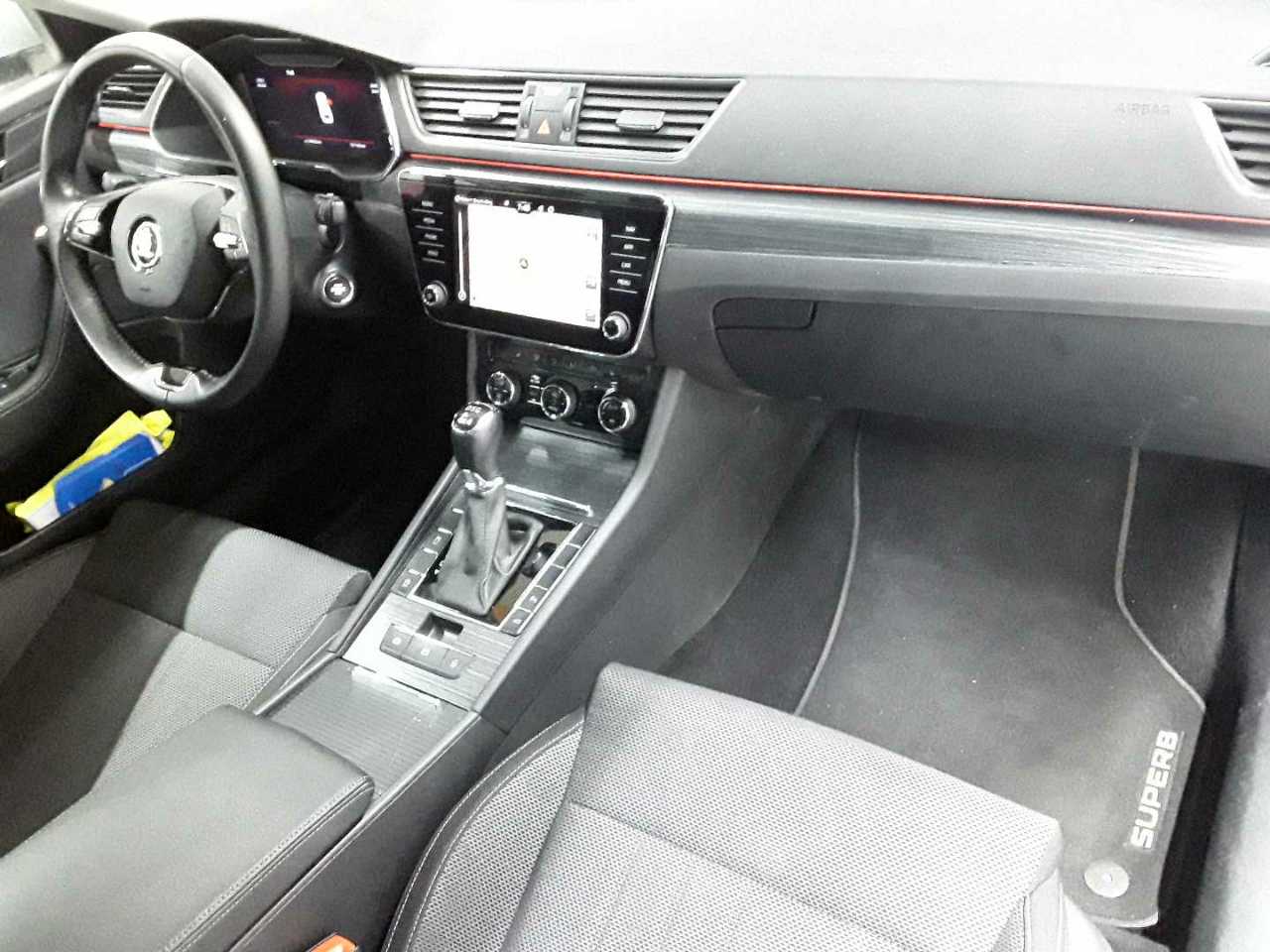 Skoda Superb Combi 2.0 TDI 4x4 DSG Style 9