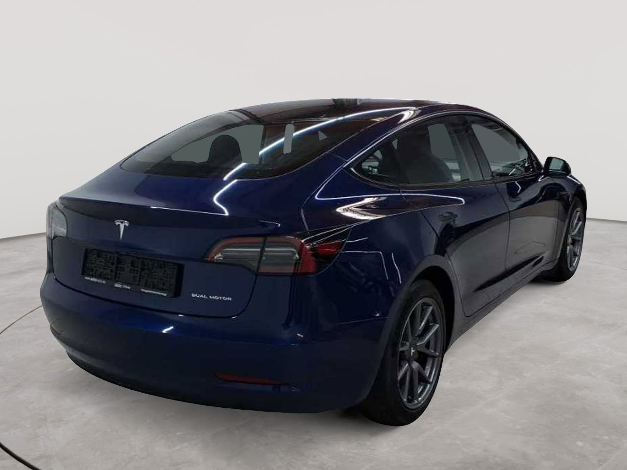 Tesla Model 3 Langstreckenbatt. Allradantrieb Dual Motor 4