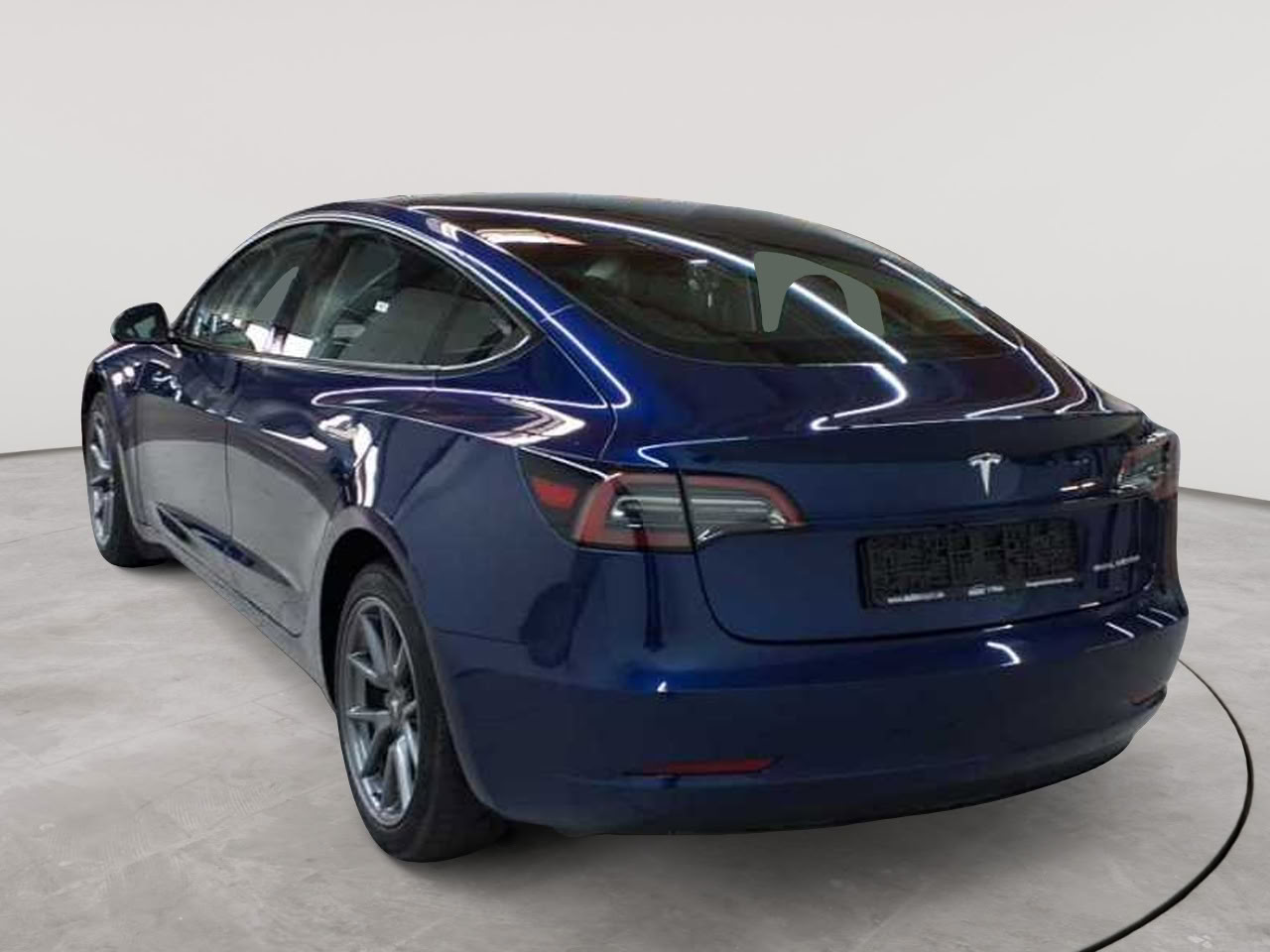 Tesla Model 3 Langstreckenbatt. Allradantrieb Dual Motor 5